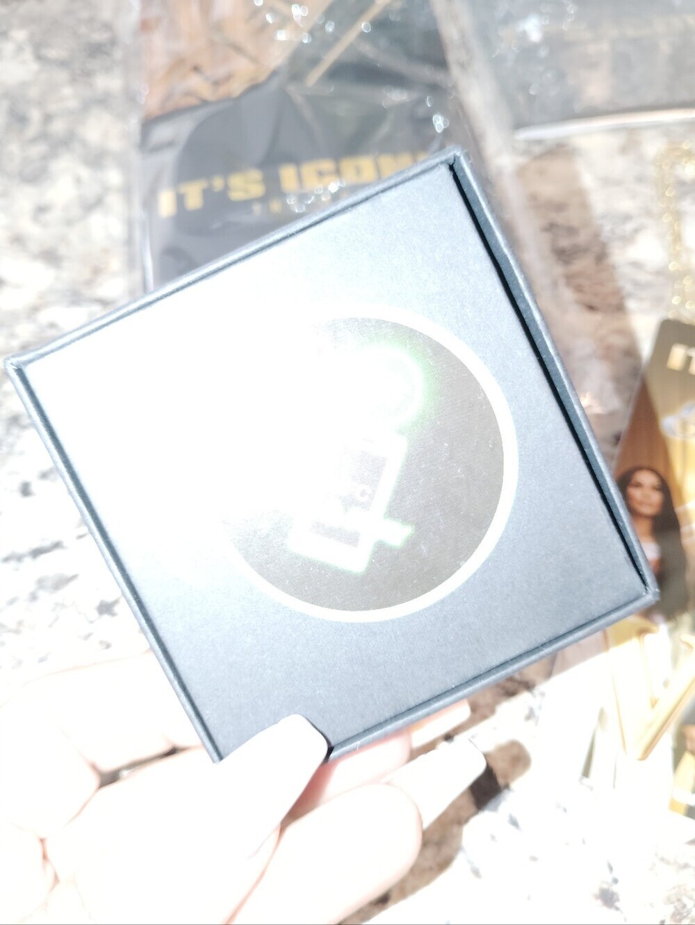 It’s Iconic The Tour VIP Swag Bag Bundle – TLC, En Vogue, Salt-N-PepaCondi - Picture 4 of 10